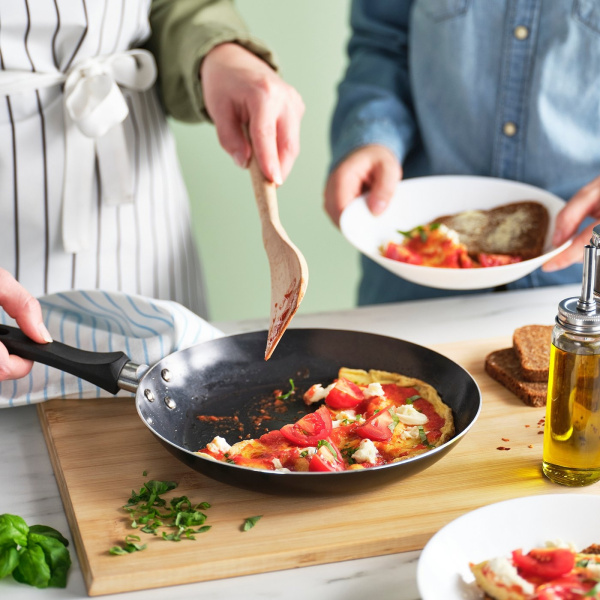 40581153 Сковорода с антипригарным покрытием, черный, 24 см