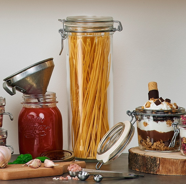 141380 Банка с крышкой, прозрачное стекло, 1.36 л