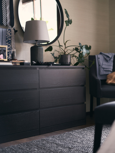 00302 Комод / тумба, 6 ящиков, шпон ясень черный, 160x77x40 см