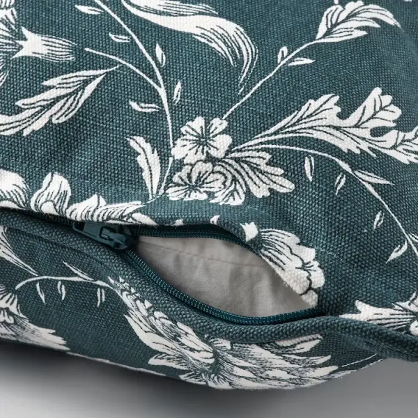 00472523 Чехол на подушку,  синий/белый/с цветочным орнаментом, 50x50 см