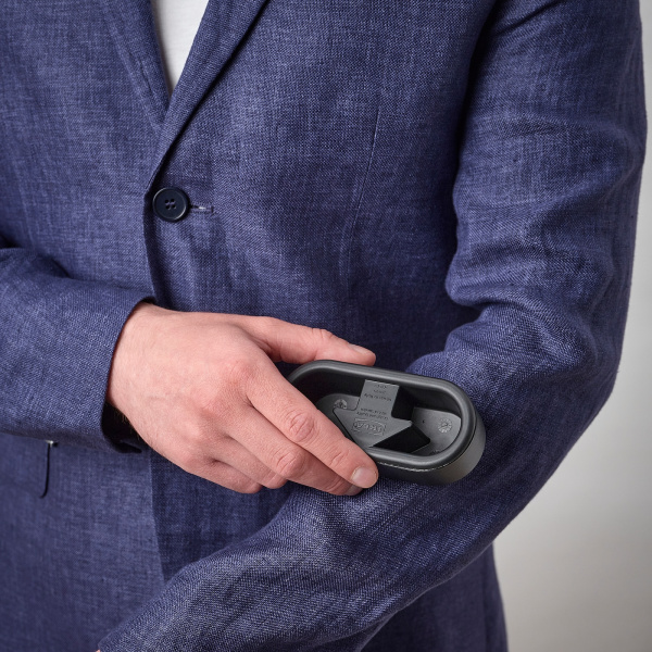 20528388 Щетка для одежды, черный/светло-серый,12x6x4см