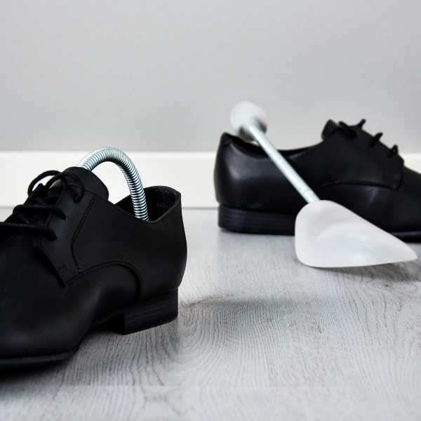 10388944 Колодки обувные большие, разные цвета