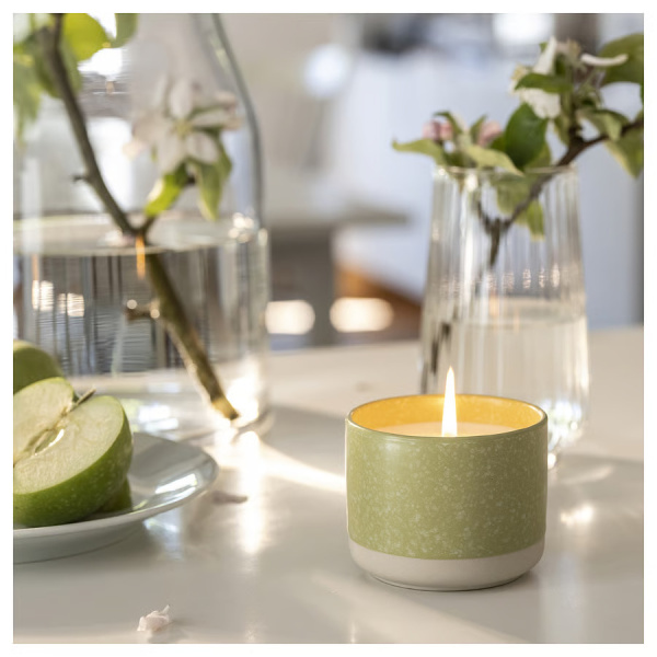 70582066 Ароматическая свеча в стакане, яблоко / светло-зелёный, 25 ч