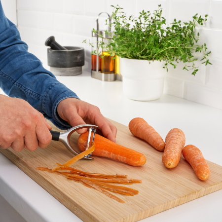 00152159 Нож для очистки, черный