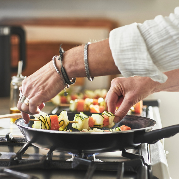 90580896 Сковорода, черный, 28 см