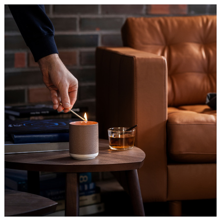 70570394 Ароматическая свеча в стакане, чистота и ваниль / коричневый, 45 ч