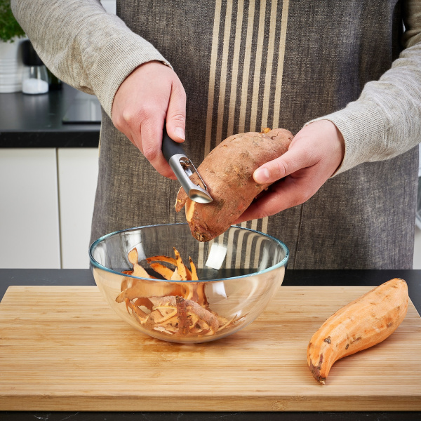 30175140 Нож для чистки картофеля, черный